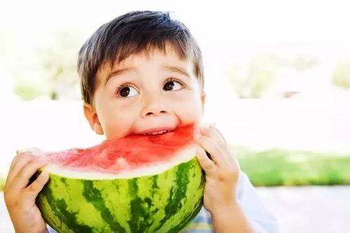 学校6点吃瓜,校园6点瓜香盛宴