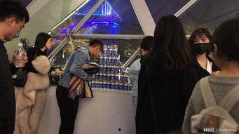 战队队长婷婷吃瓜,揭秘电竞圈幕后故事