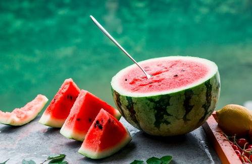 吃瓜的诗怎么写,品味生活百态的文学盛宴